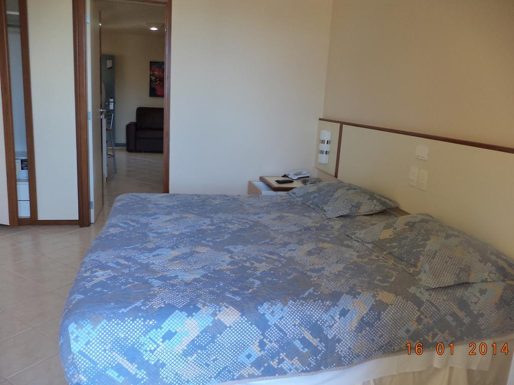 Coral Inn Vitoria Bagian luar foto
