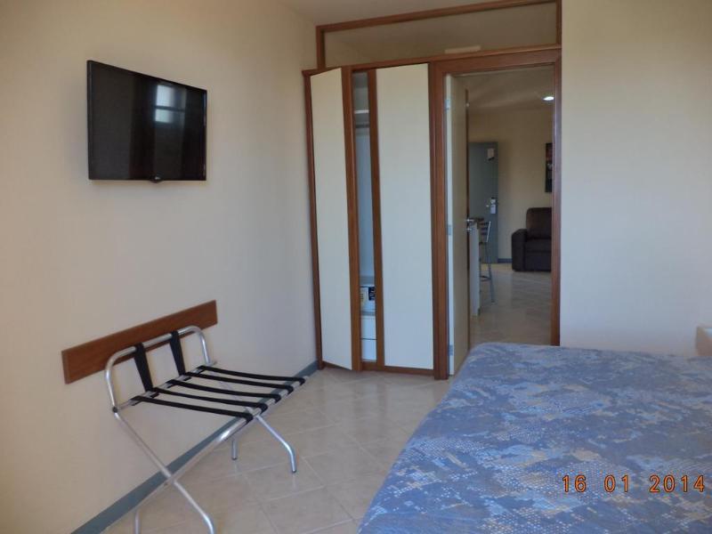 Coral Inn Vitoria Bagian luar foto