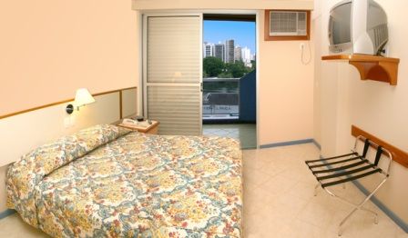 Coral Inn Vitoria Bagian luar foto